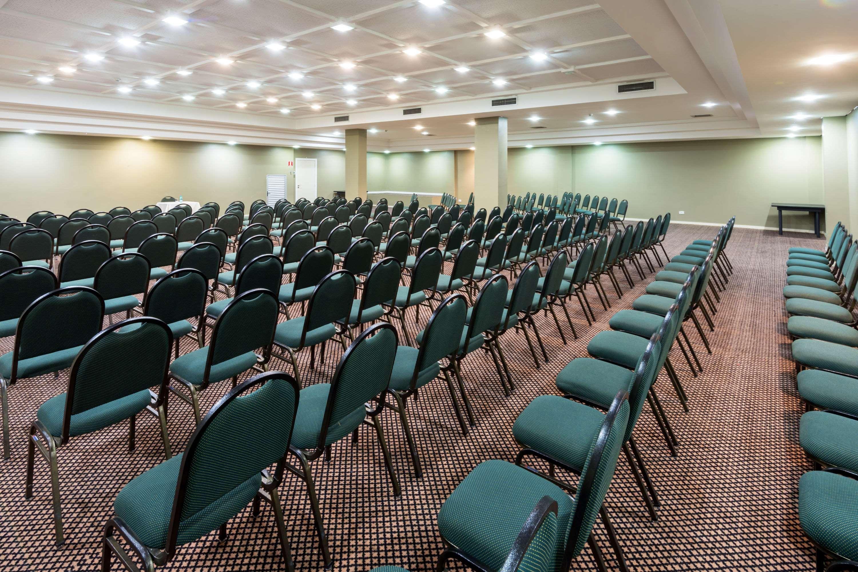 Wyndham Golden Foz Suites Foz do Iguacu Bagian luar foto
