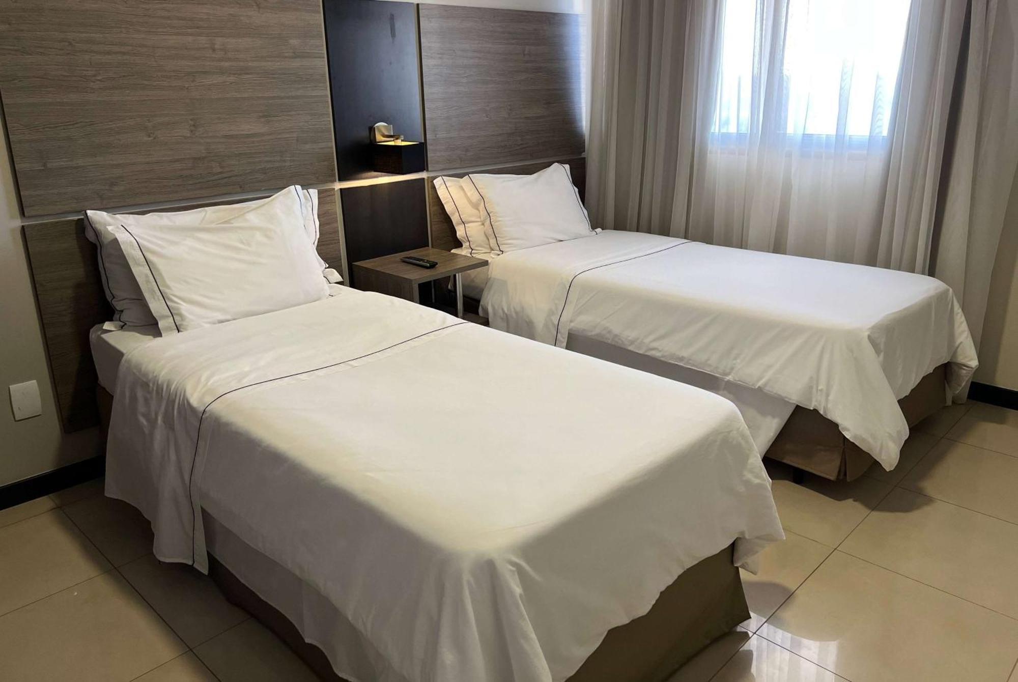 Wyndham Golden Foz Suites Foz do Iguacu Bagian luar foto