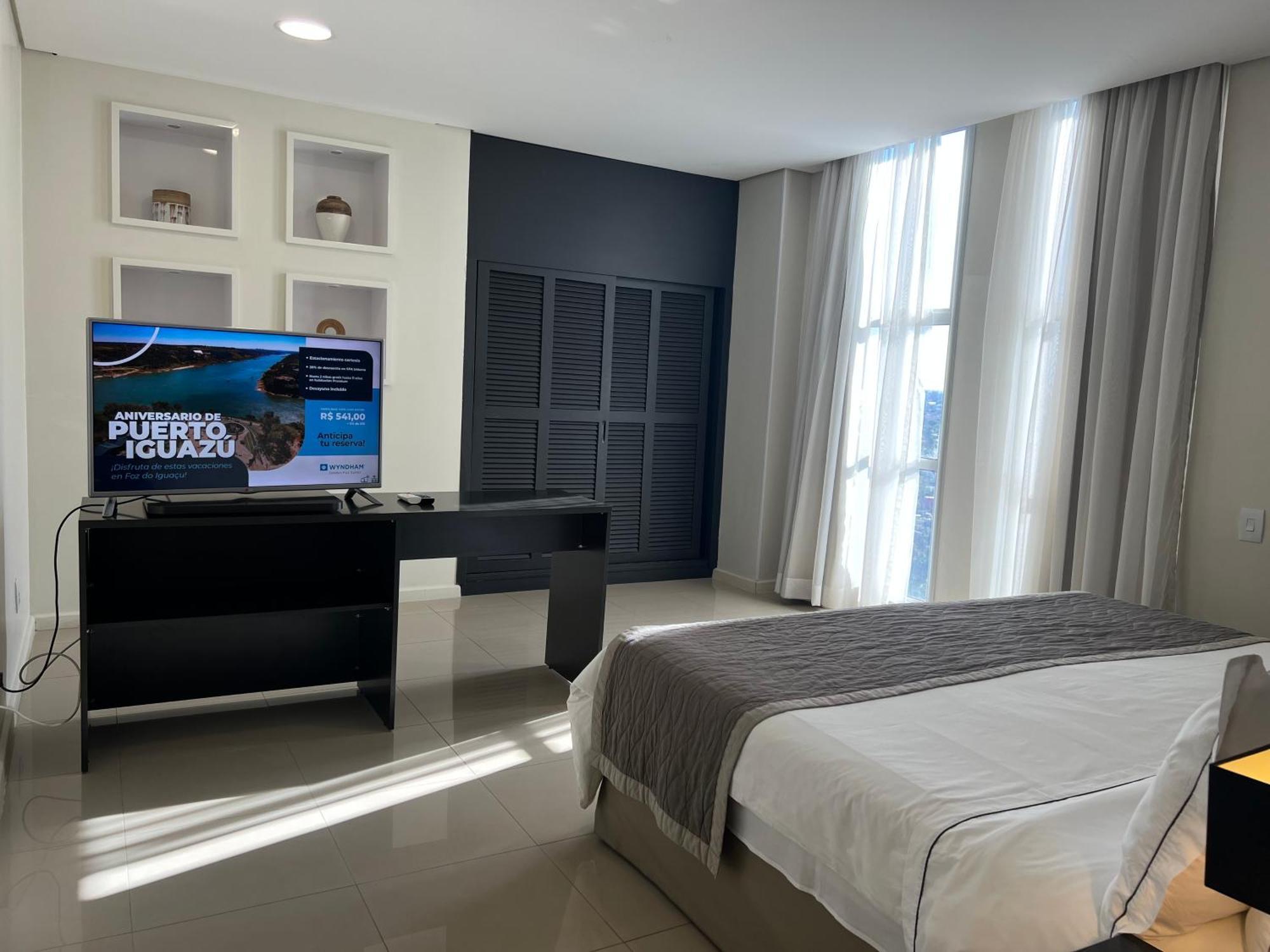 Wyndham Golden Foz Suites Foz do Iguacu Bagian luar foto