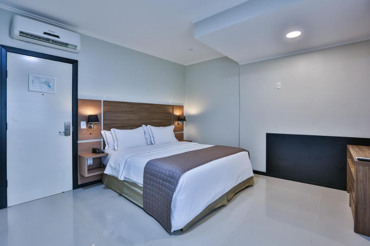 Wyndham Golden Foz Suites Foz do Iguacu Bagian luar foto